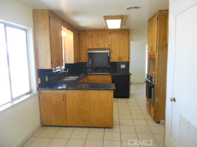 98 Sandy Ln, Merced, CA 95340