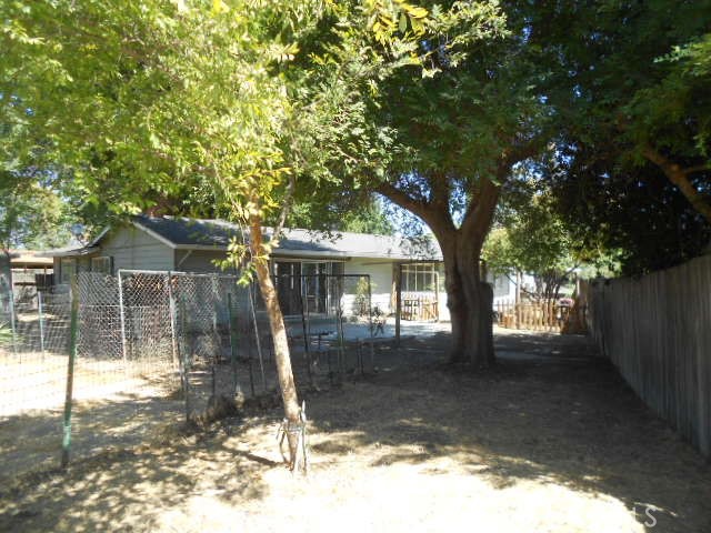 98 Sandy Ln, Merced, CA 95340