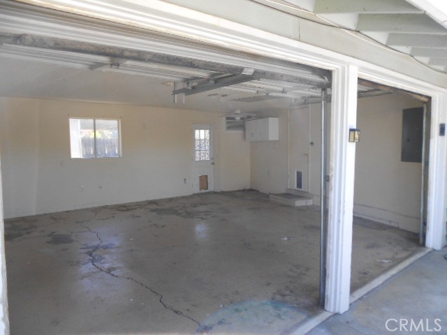 98 Sandy Ln, Merced, CA 95340