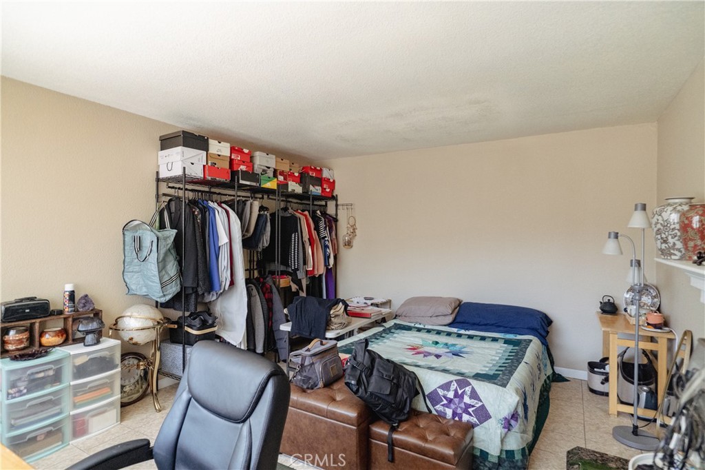 310 Buena Vista Ct, Merced, CA 95348