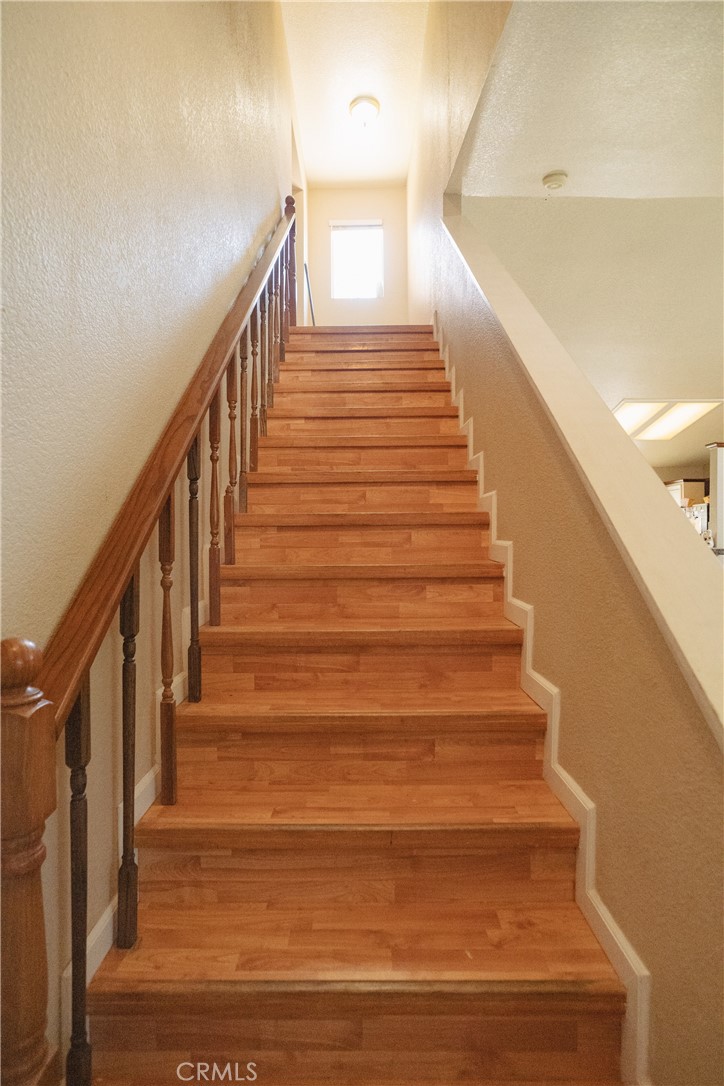 310 Buena Vista Ct, Merced, CA 95348