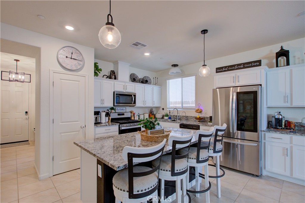 345 Sullivan Dr, Merced, CA 95348