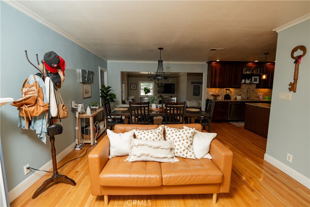 1971 6th St, Atwater, CA 95301