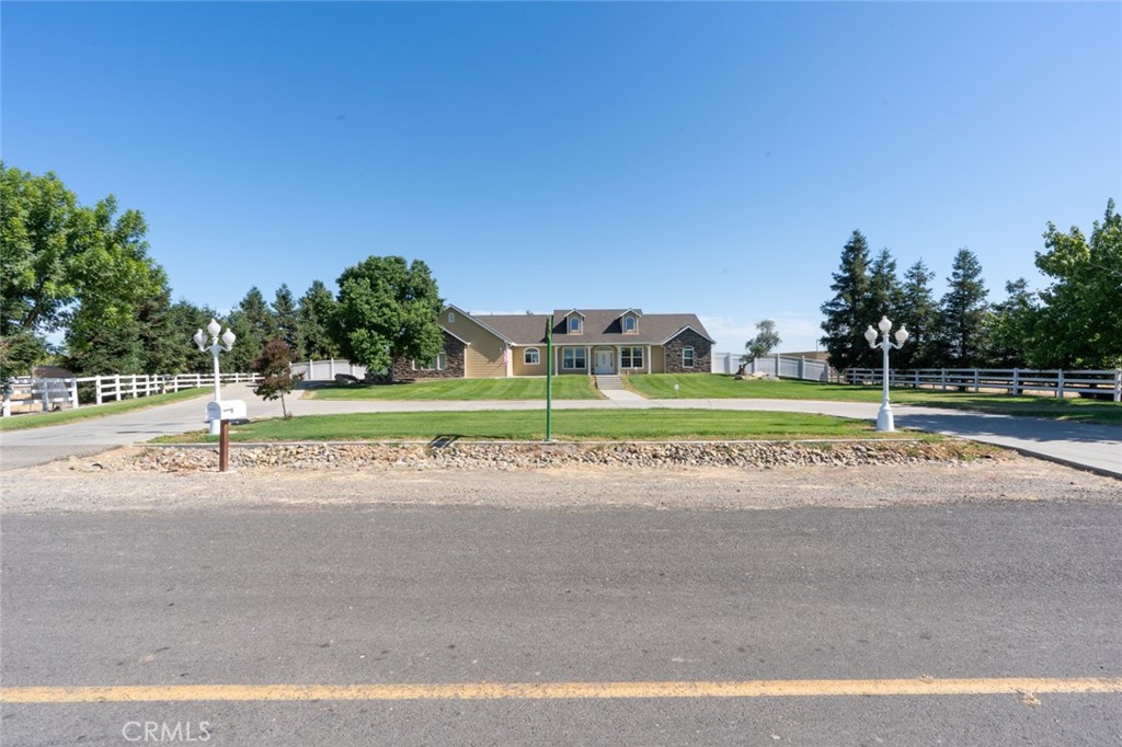 4040 E Vassar, Merced, CA 95348