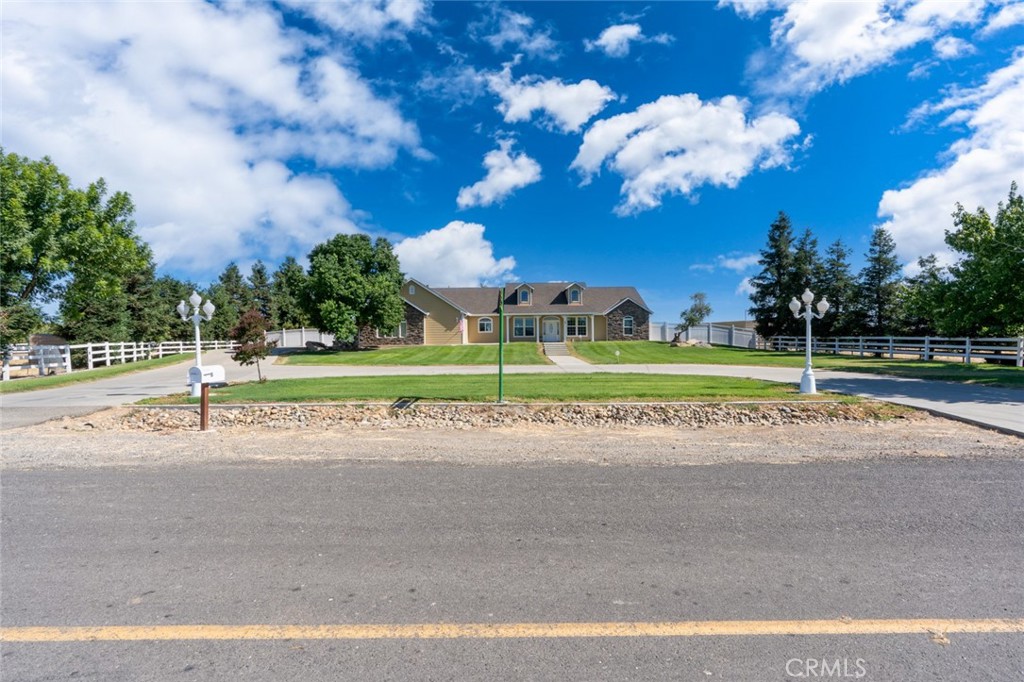 4040 E Vassar, Merced, CA 95348