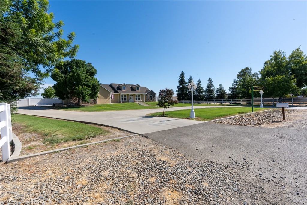 4040 E Vassar, Merced, CA 95348