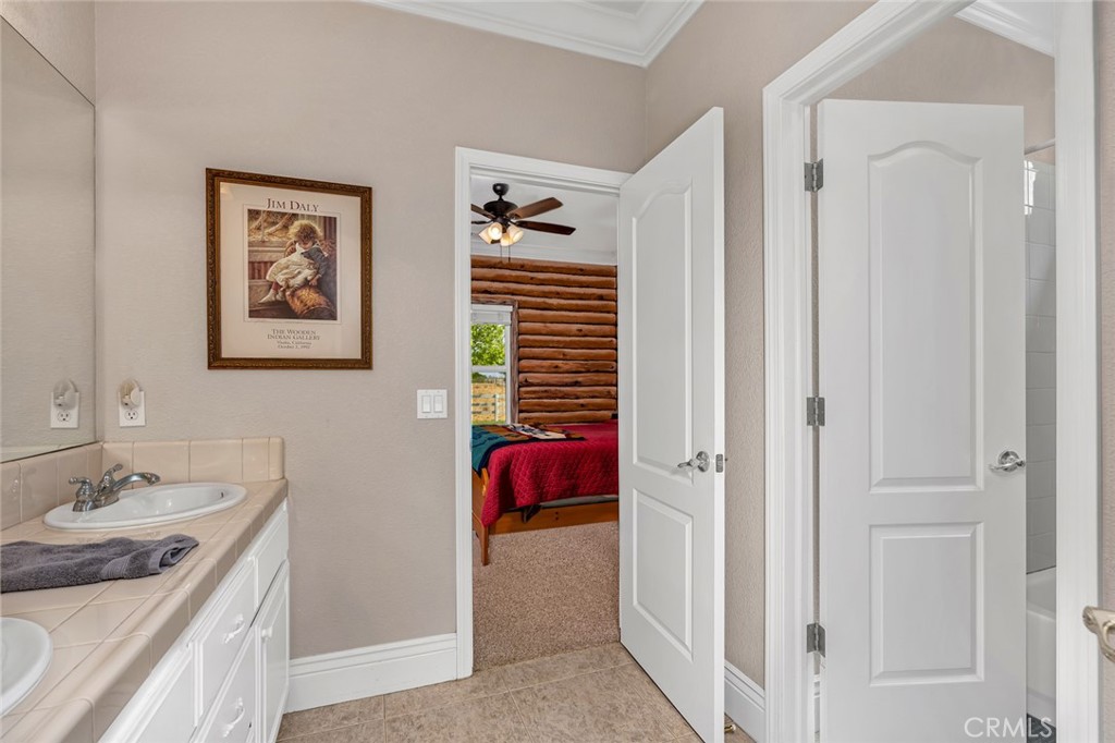 4040 E Vassar, Merced, CA 95348