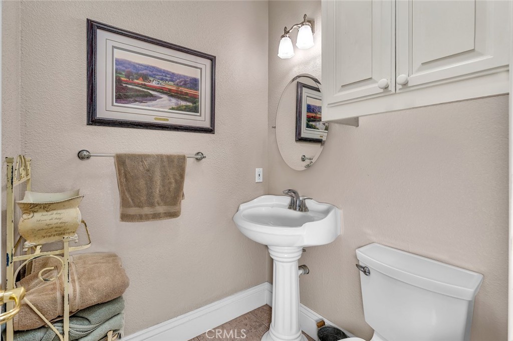 4040 E Vassar, Merced, CA 95348