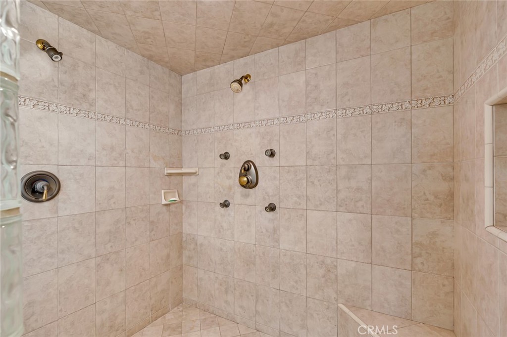 4040 E Vassar, Merced, CA 95348