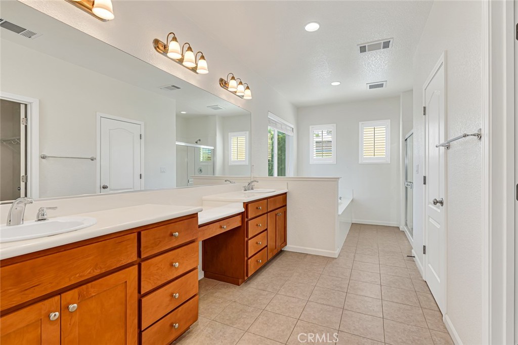 1289 Verdon Ct, Merced, CA 95348