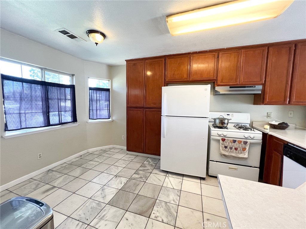 2993 Birmingham Ct, Merced, CA 95340