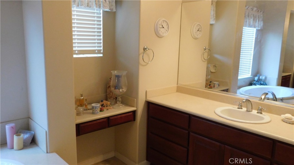 1216 Aups Ct, Merced, CA 95348