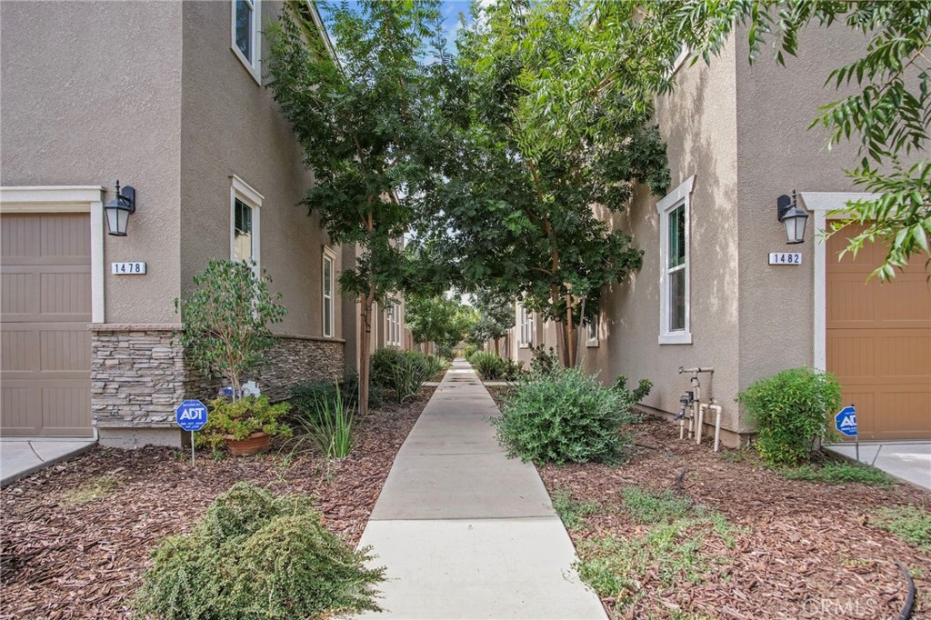 1482 Autry Way, Merced, CA 95348