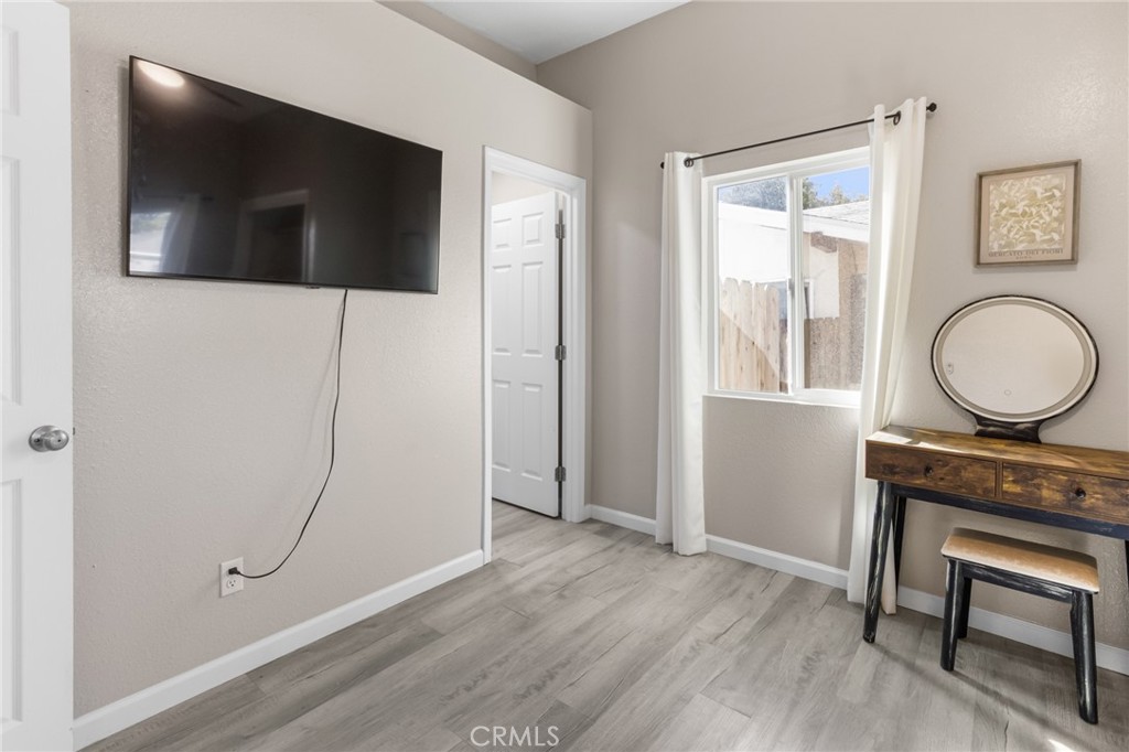 944 W 18th St, Merced, CA 95340