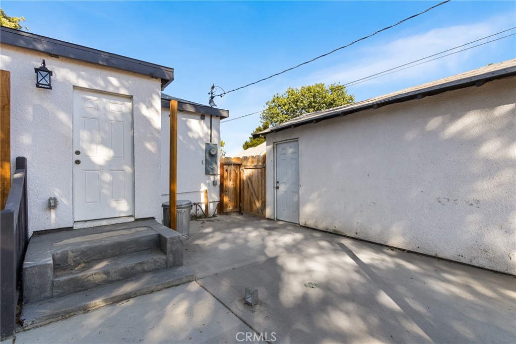 944 W 18th St, Merced, CA 95340