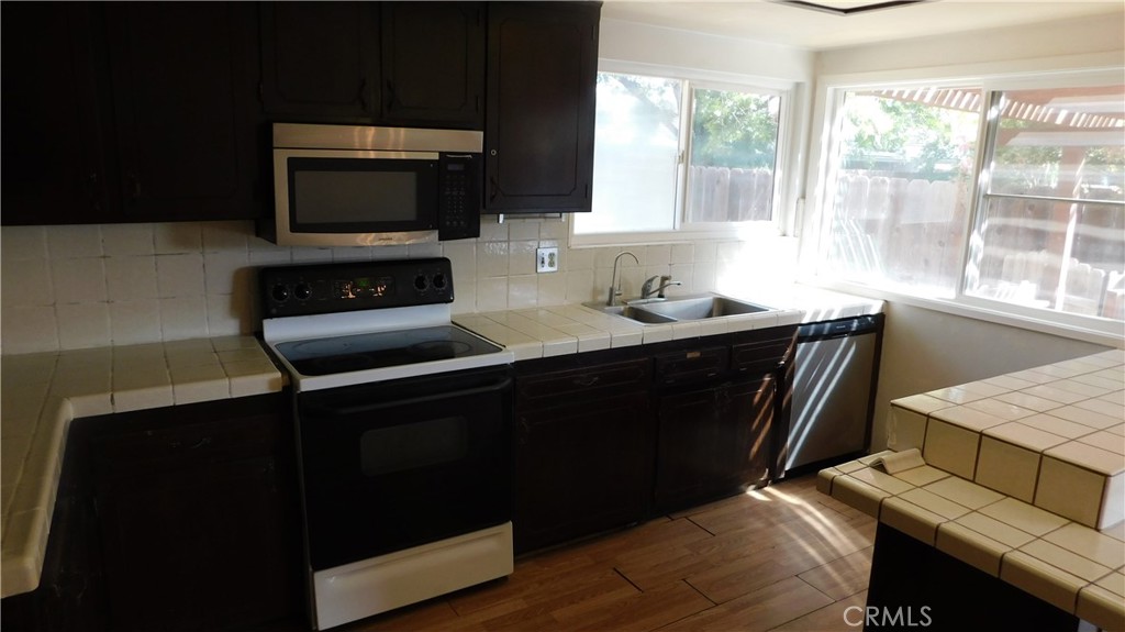 2257 E Olive, Merced, CA 95340