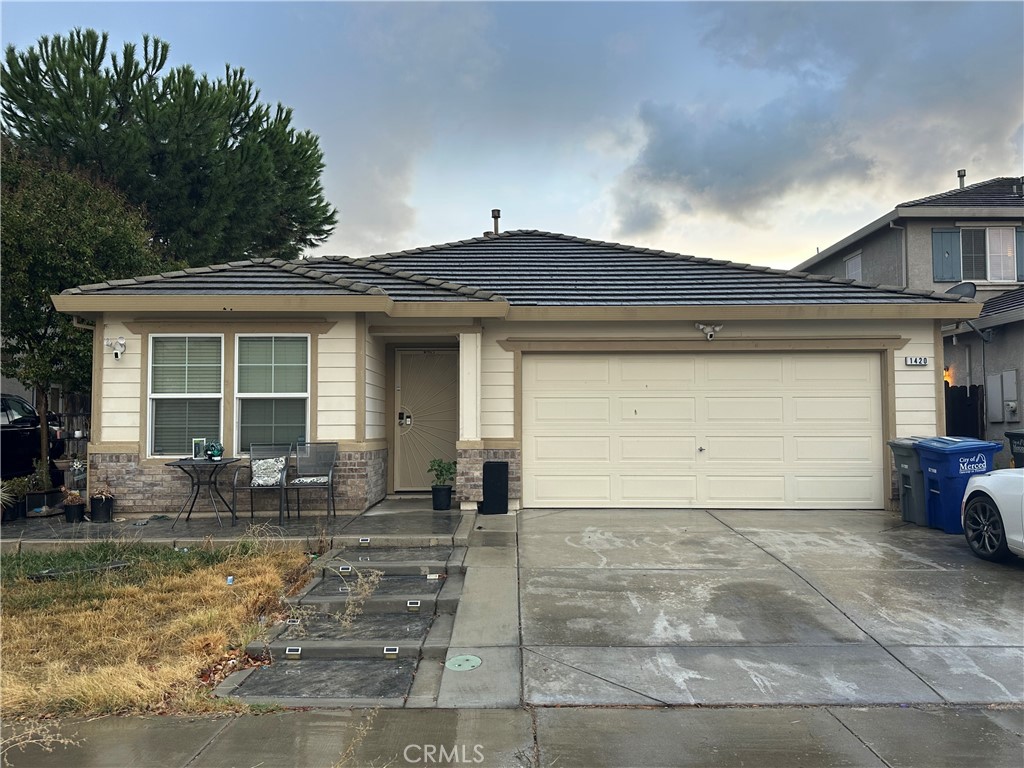 1420 Antioch Ct, Merced, CA 95348