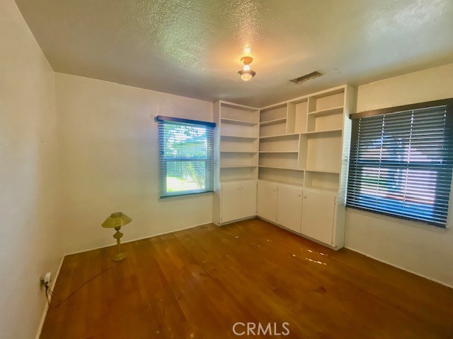 8 W 25th St, Merced, CA 95340