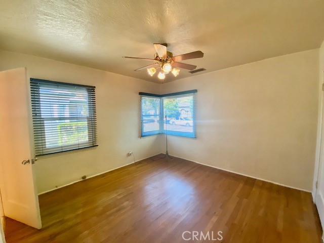 8 W 25th St, Merced, CA 95340