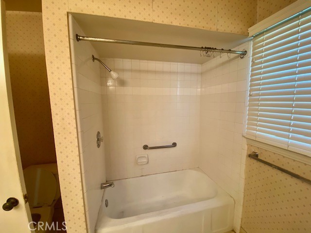 8 W 25th St, Merced, CA 95340