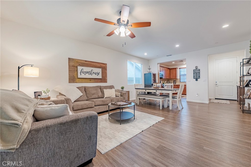 331 Carly Anne Dr, Merced, CA 95341