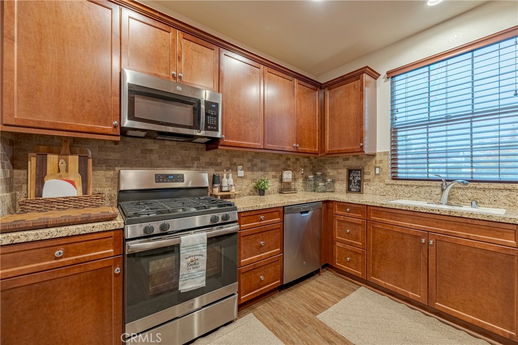 331 Carly Anne Dr, Merced, CA 95341