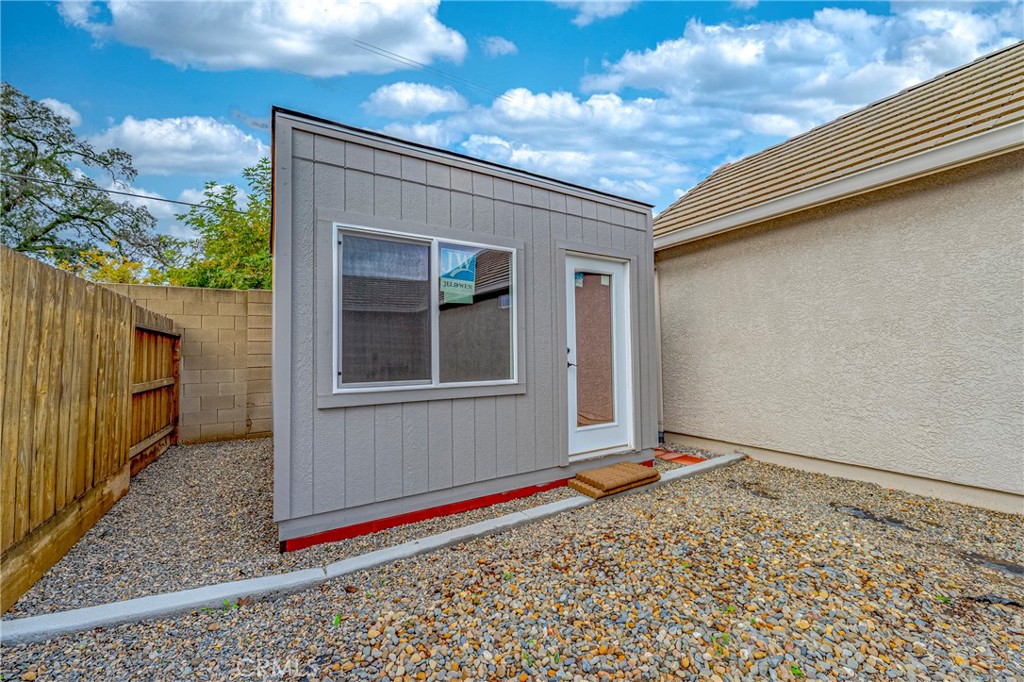 331 Carly Anne Dr, Merced, CA 95341