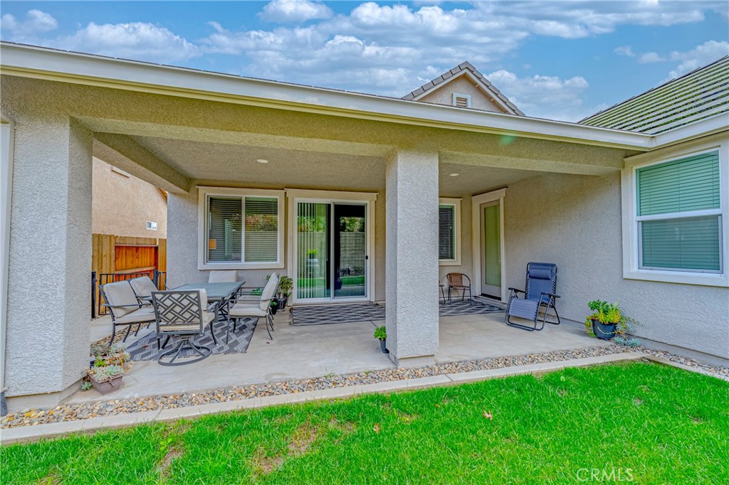 331 Carly Anne Dr, Merced, CA 95341