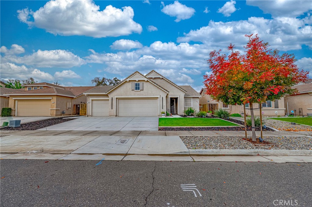 331 Carly Anne Dr, Merced, CA 95341