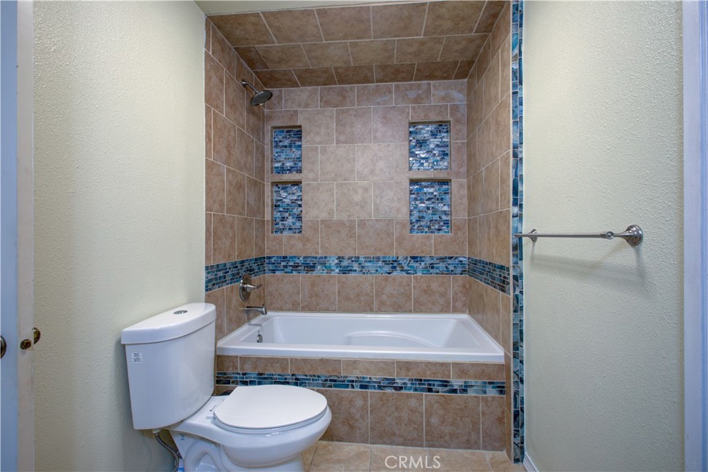 2988 Briarwood Ct, Merced, CA 95348