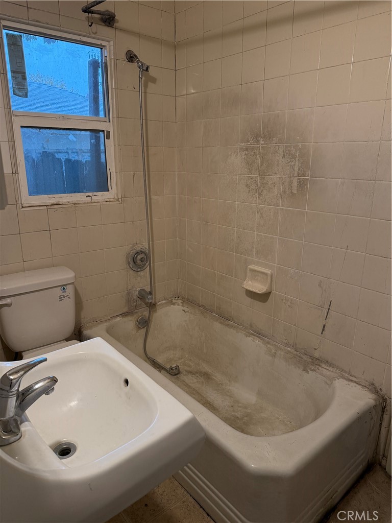 204 W 25th, Merced, CA 95340