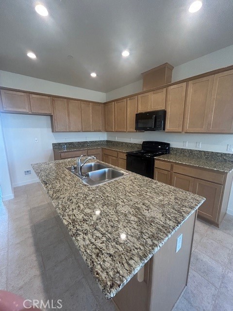 128 Squaw Valley Dr, Merced, CA 95341