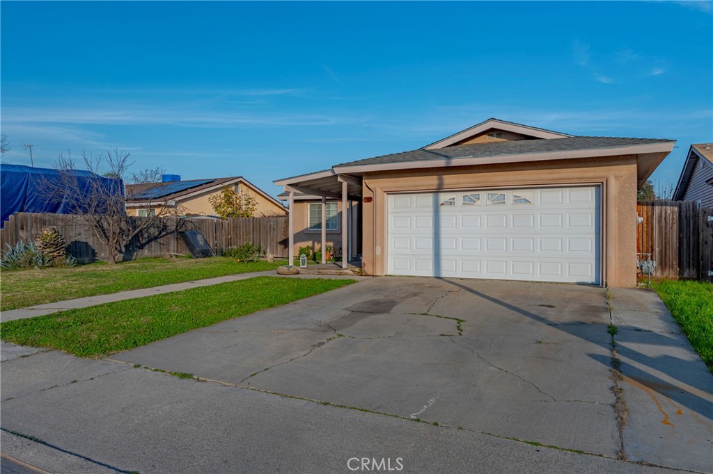 2394 Lance St, Merced, CA 95348