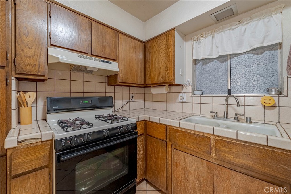 2394 Lance St, Merced, CA 95348