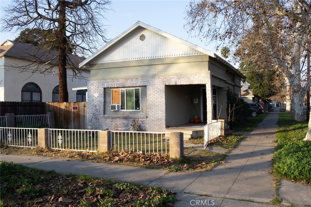 203 W 20th, Merced, CA 95340