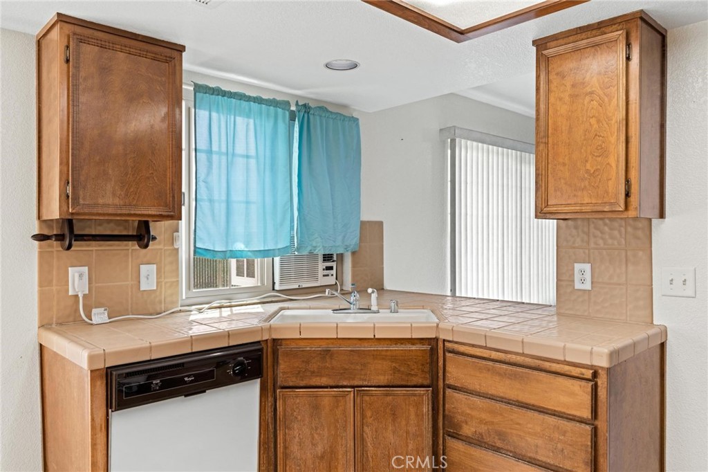 3345 W Avenue 2, Atwater, CA 95301