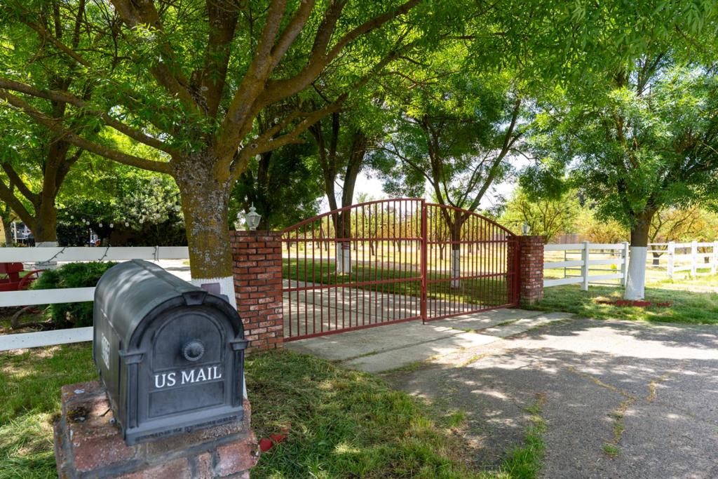 2965 Dunn Rd, Merced, CA 95340