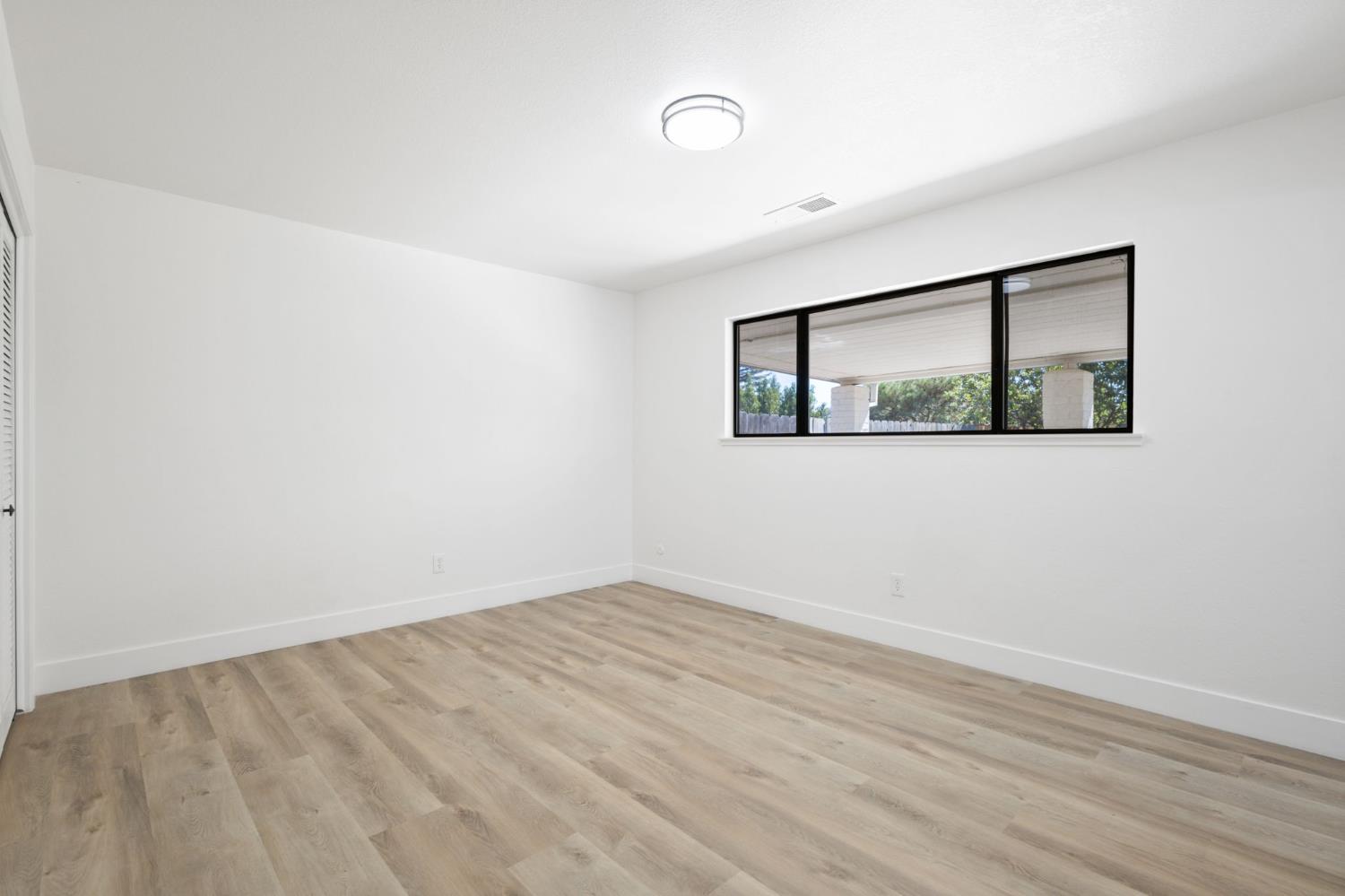 2324 Crestview Dr, Atwater, CA 95301