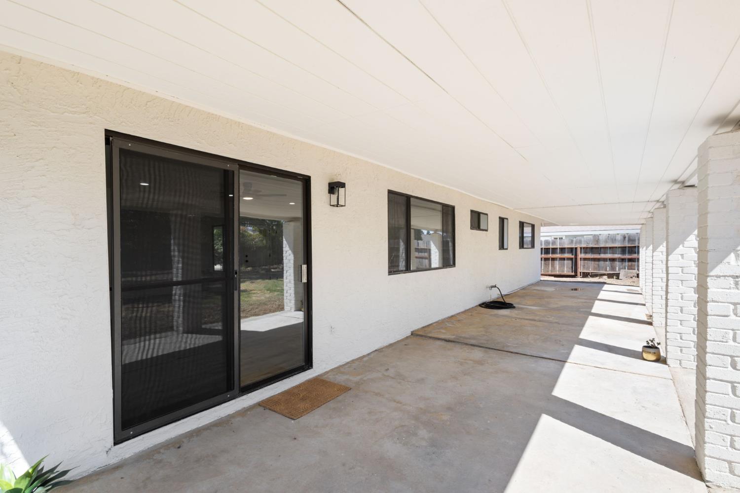 2324 Crestview Dr, Atwater, CA 95301