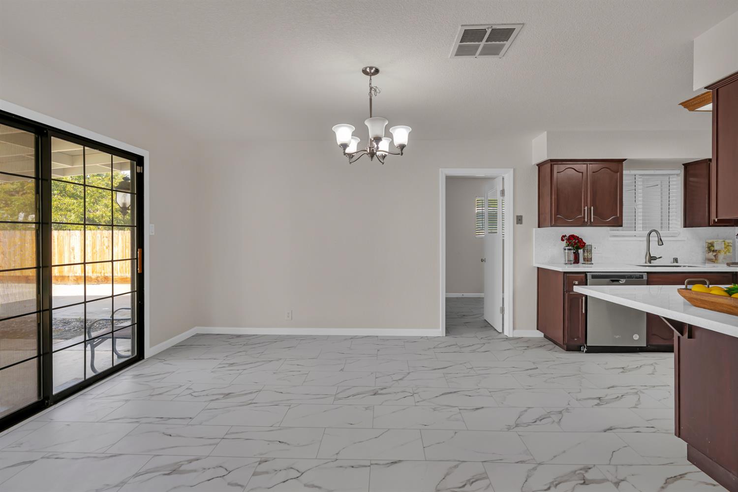 3061 El Capitan Ave, Merced, CA 95340