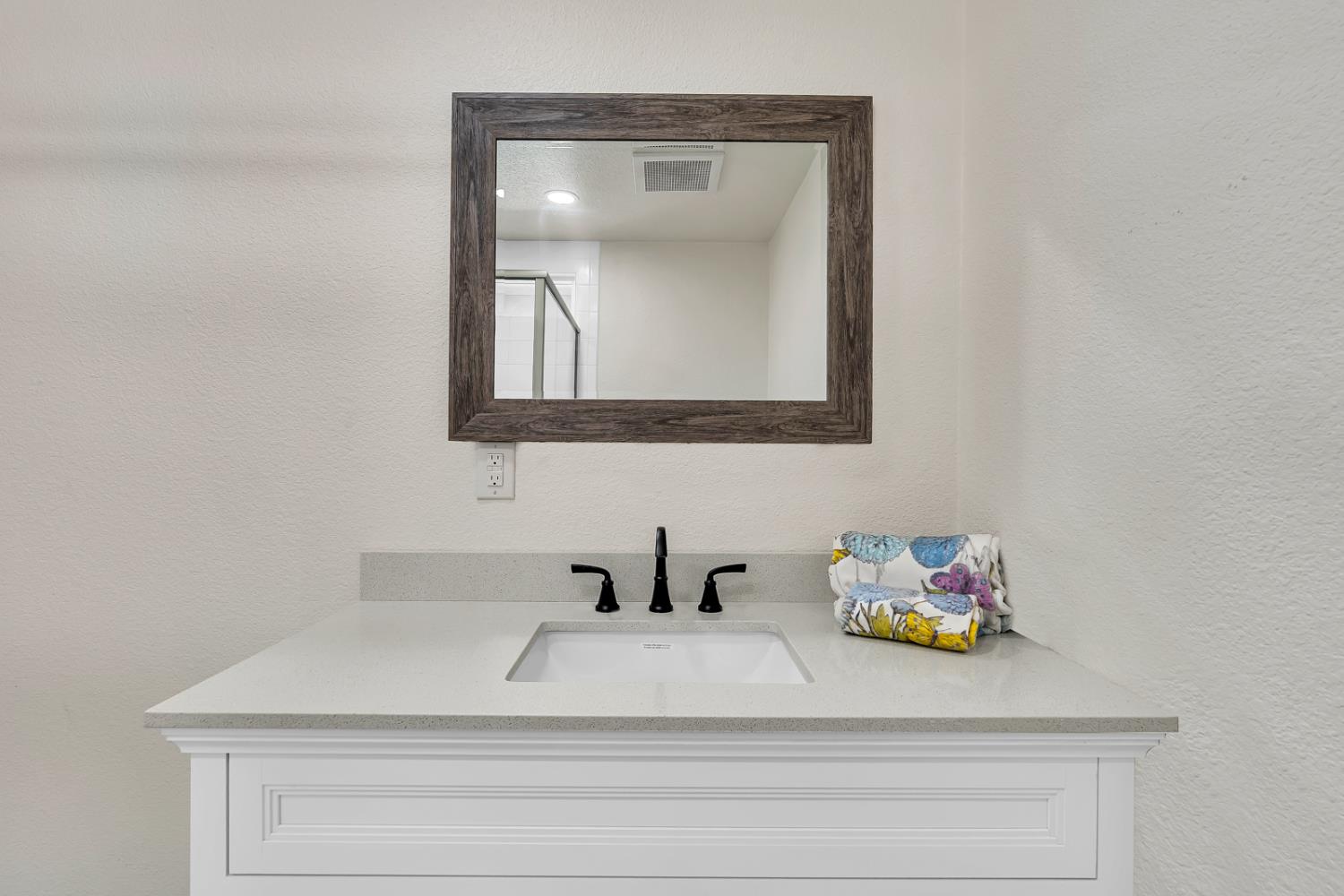 3061 El Capitan Ave, Merced, CA 95340