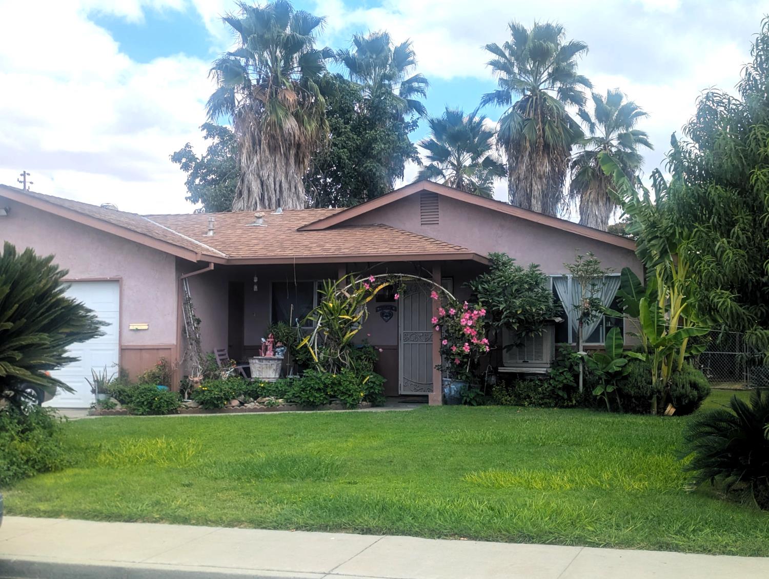 2228 N drake N, Merced, CA 95348