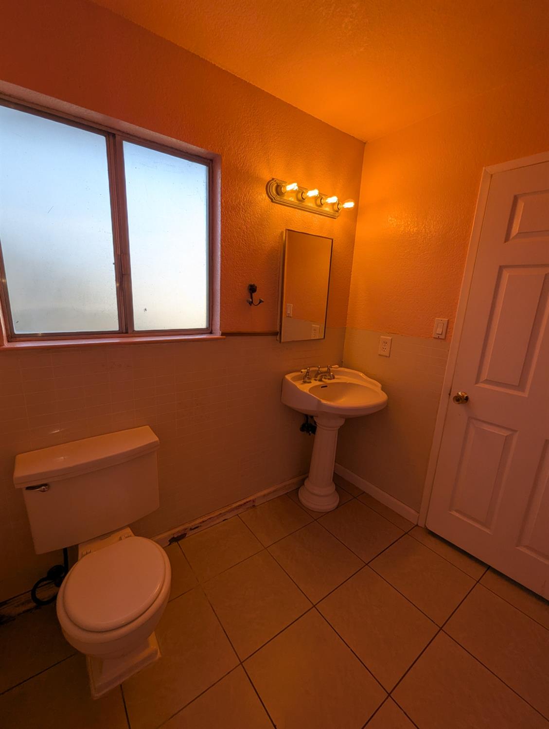 2228 N drake N, Merced, CA 95348