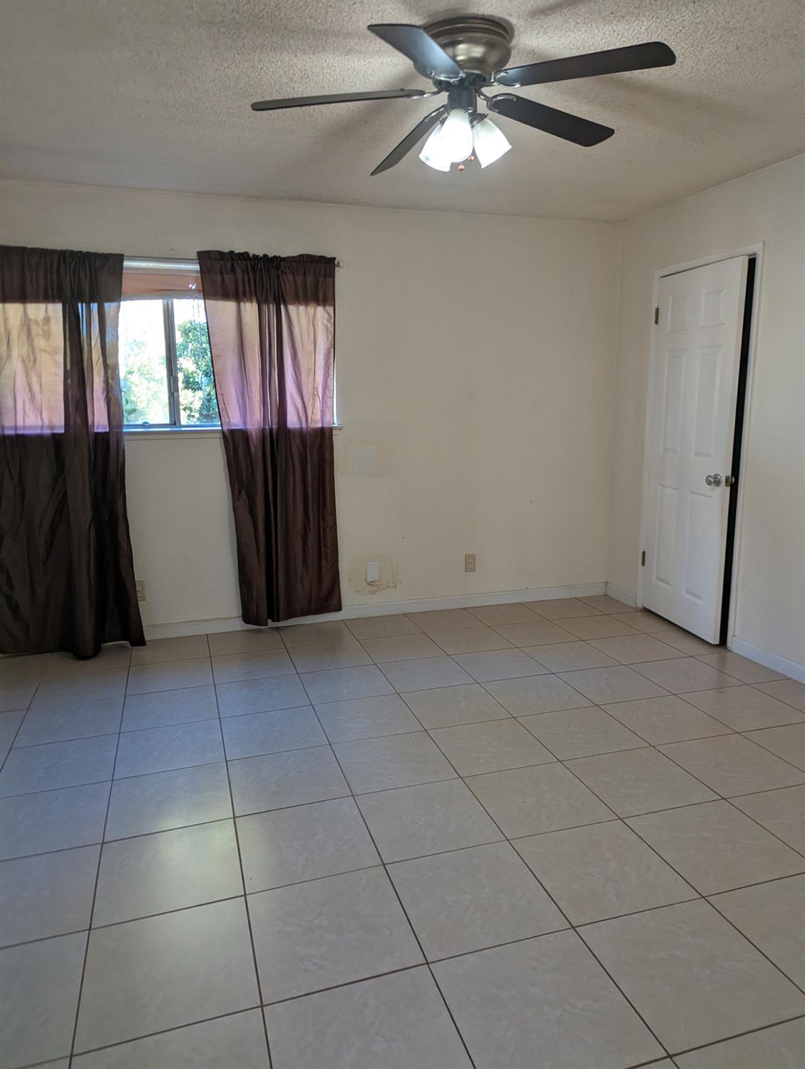2228 N drake N, Merced, CA 95348