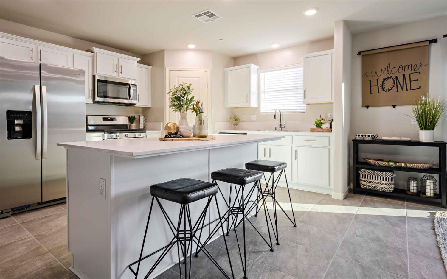 660 Marshall Ln #104B2, Merced, CA 95348