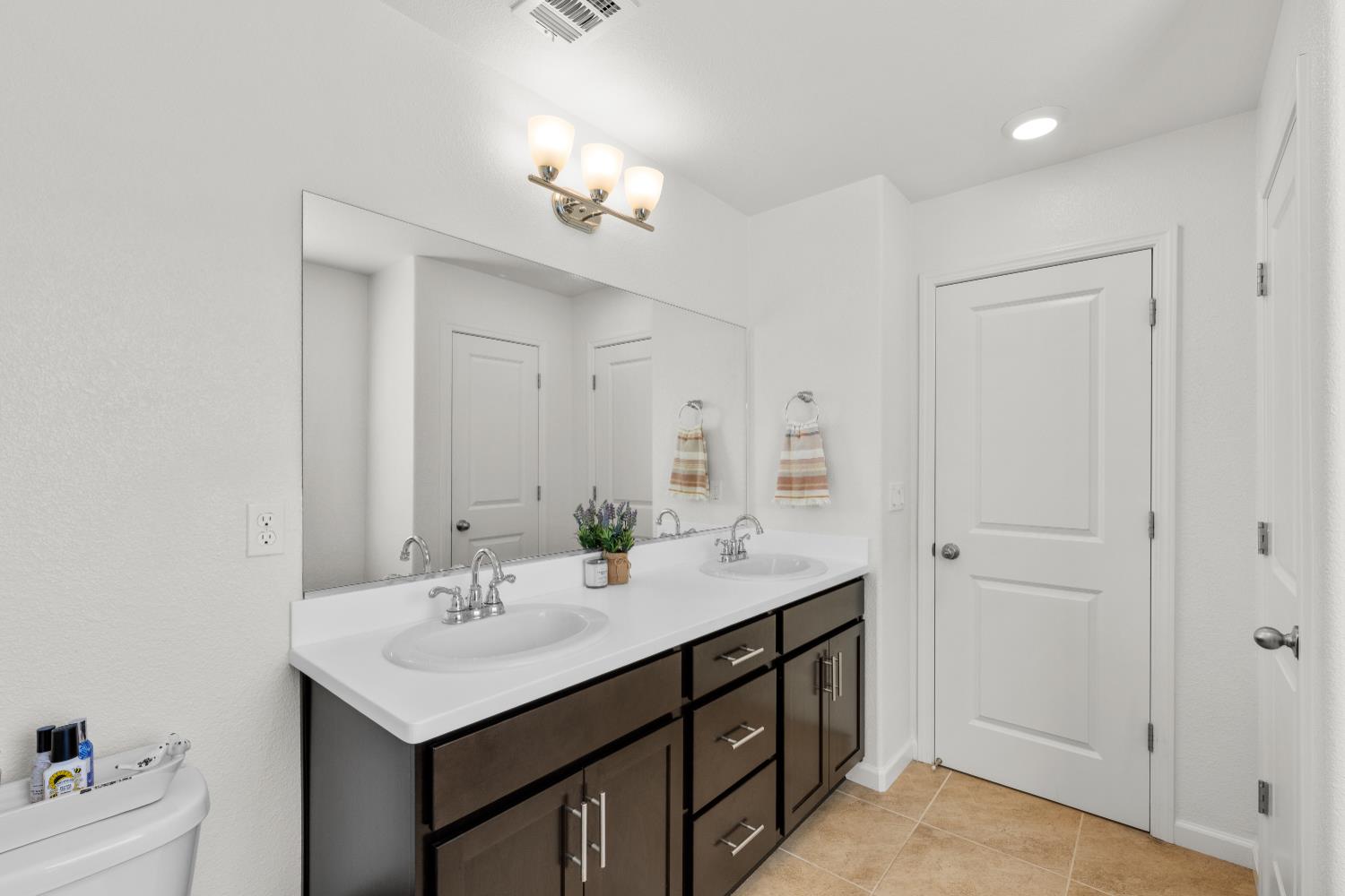 165 Sullivan Dr, Merced, CA 95348