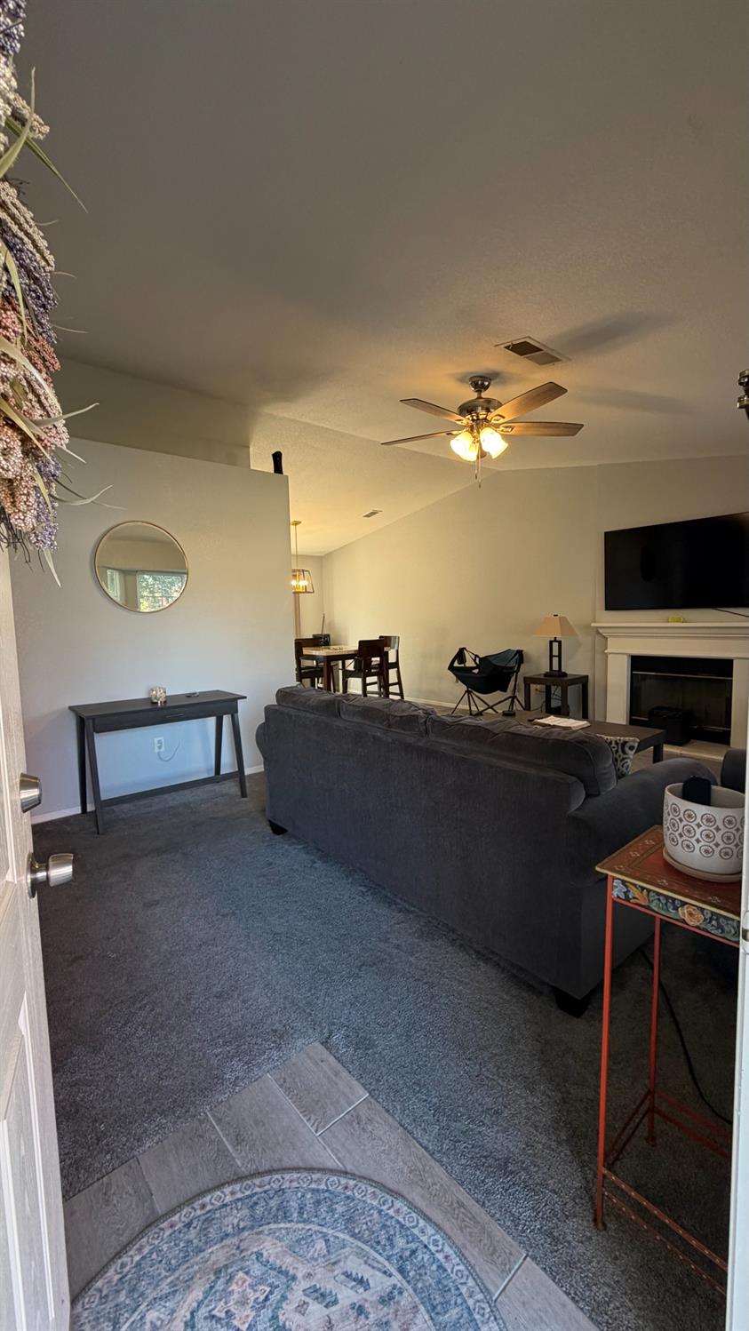 12 E San Clemente Dr, Merced, CA 95341