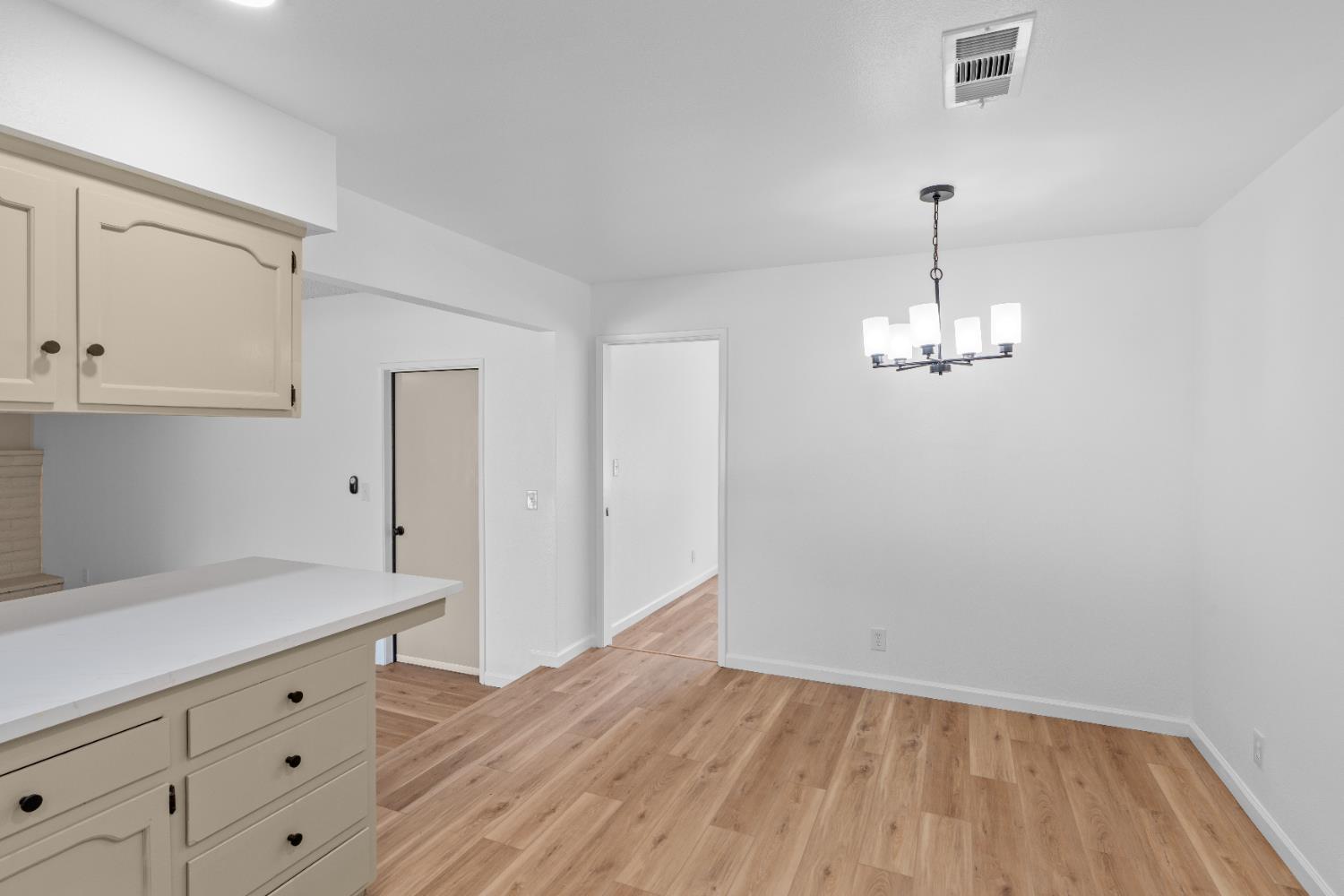 1061 Northwood Dr, Merced, CA 95348