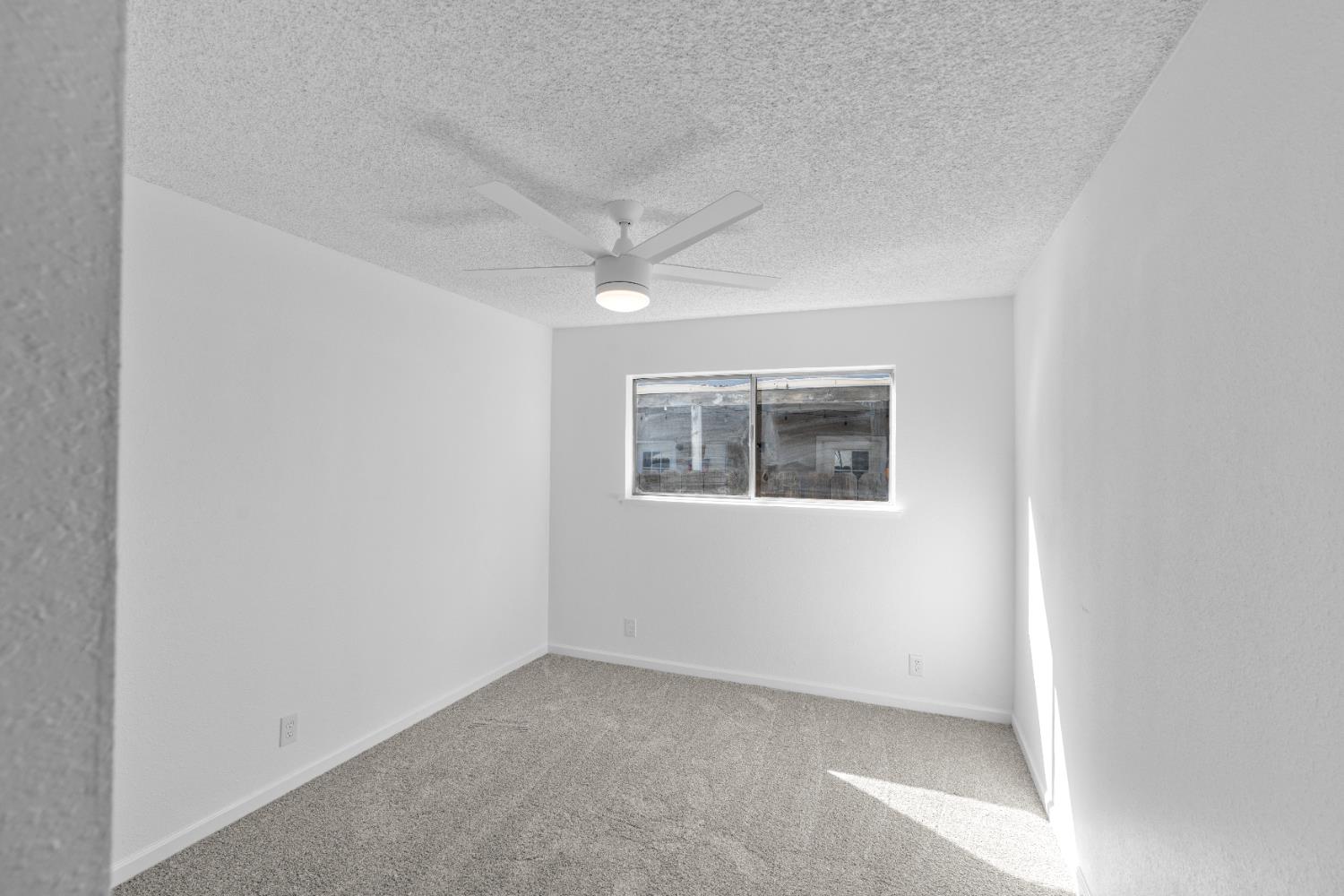 1061 Northwood Dr, Merced, CA 95348