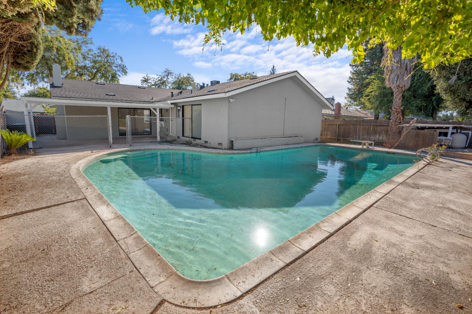 1061 Northwood Dr, Merced, CA 95348